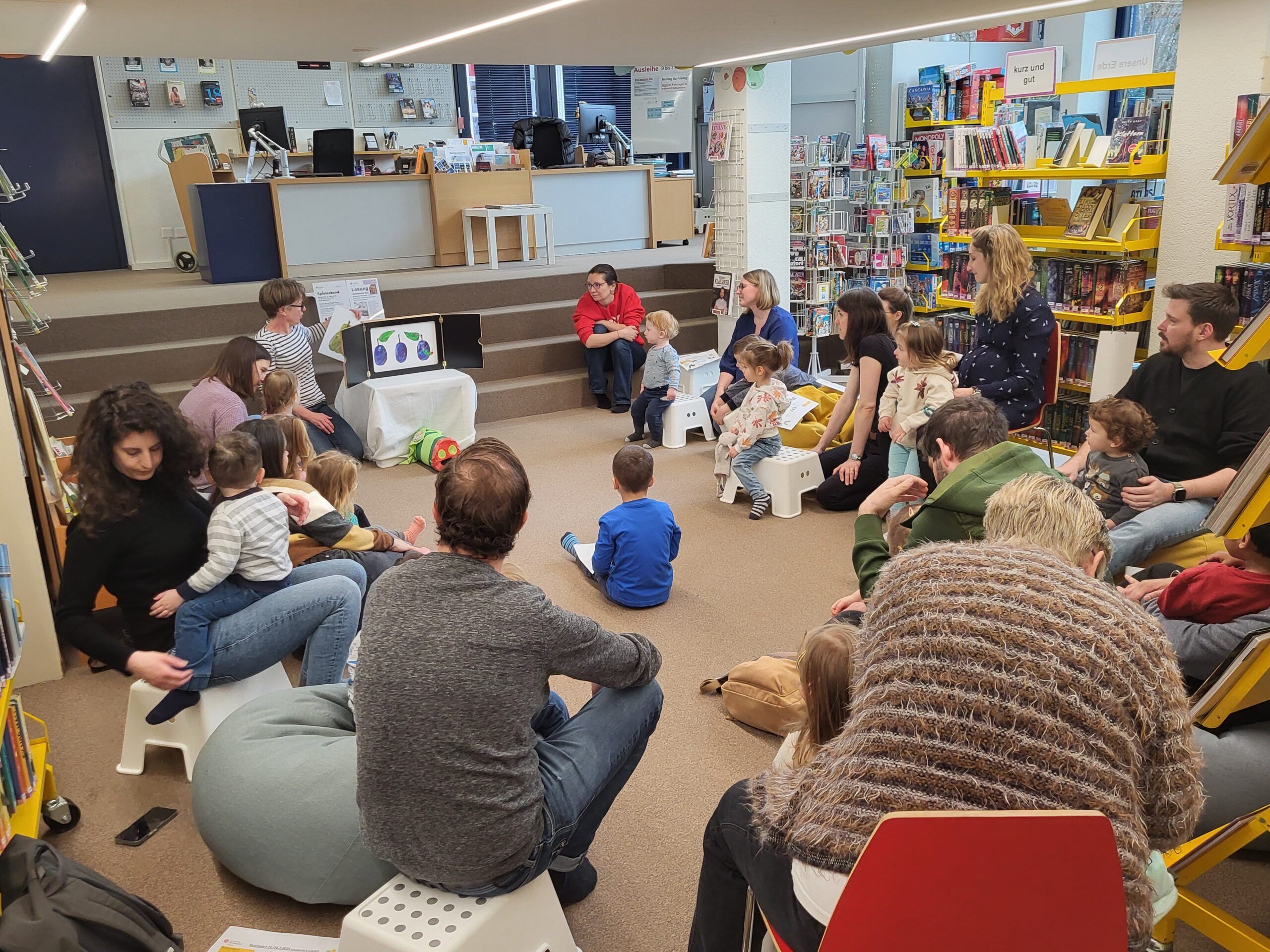 Buchstart in der Bibliothek